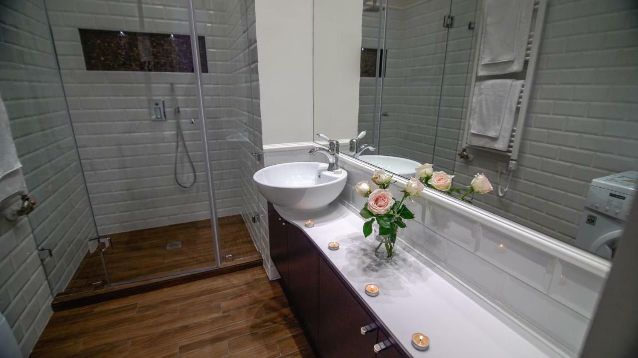 Opera Apartment With Free Parking, 2Br2Ba, Ac บูดาเปสต์ ภายนอก รูปภาพ